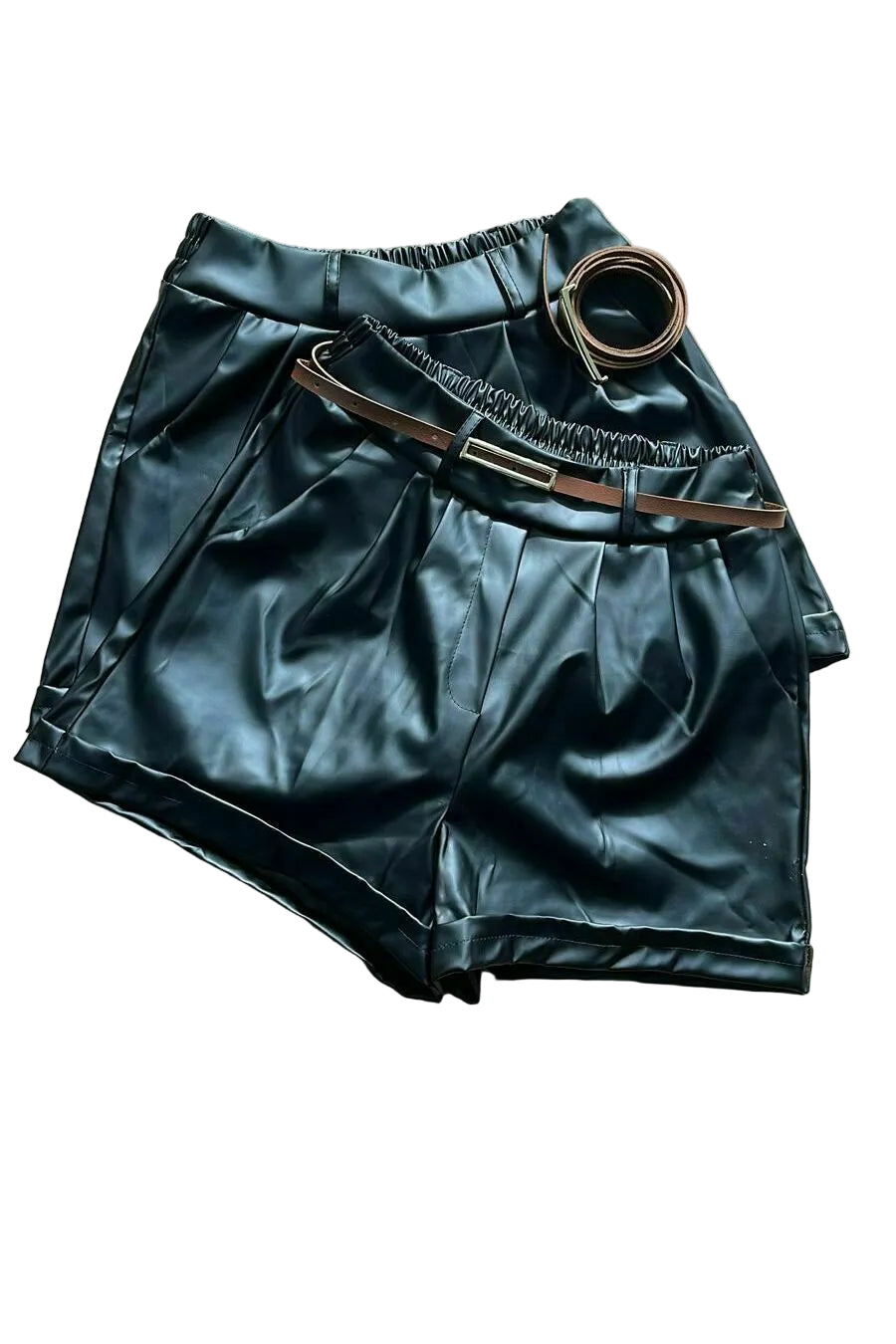 Shorts Feminino Resinado Cintura Alta com Cinto